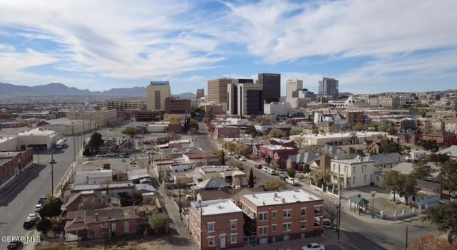 1211 E OVERLAND Avenue, El Paso, TX 79901