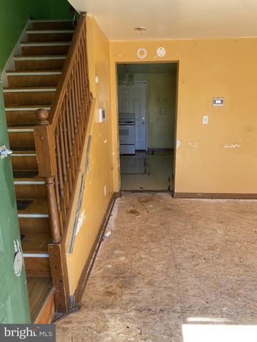 2502 HURON ST, Baltimore, MD 21230