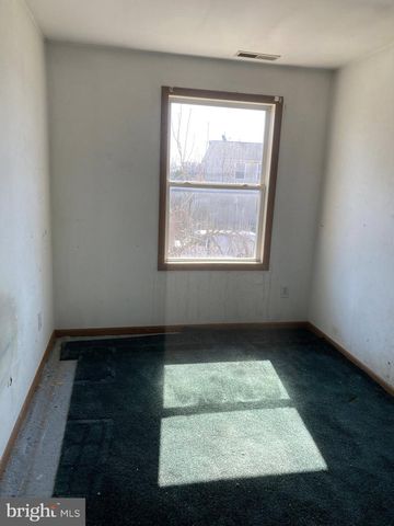 2502 HURON ST, Baltimore, MD 21230