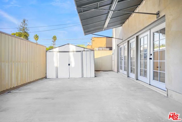 743 N Las Palmas Avenue, Los Angeles, CA 90038