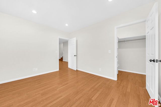 743 N Las Palmas Avenue, Los Angeles, CA 90038