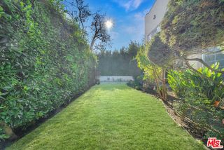 743 N Las Palmas Avenue, Los Angeles, CA 90038