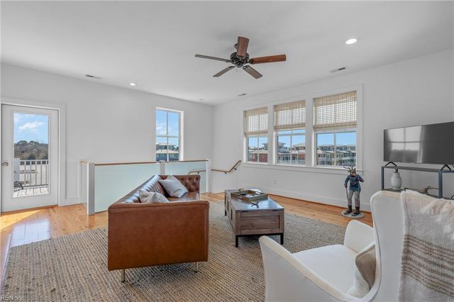 172 Sunset BLVD, Cape Charles, VA 23310