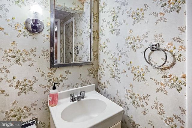 739 GRANT ST, Hazleton, PA 18201