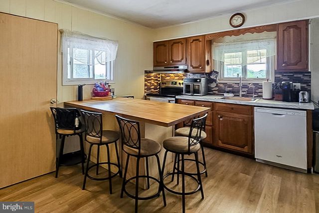 739 GRANT ST, Hazleton, PA 18201