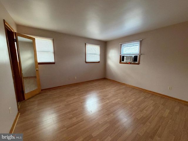 1034 LAURICH DRIVE, Chambersburg, PA 17202