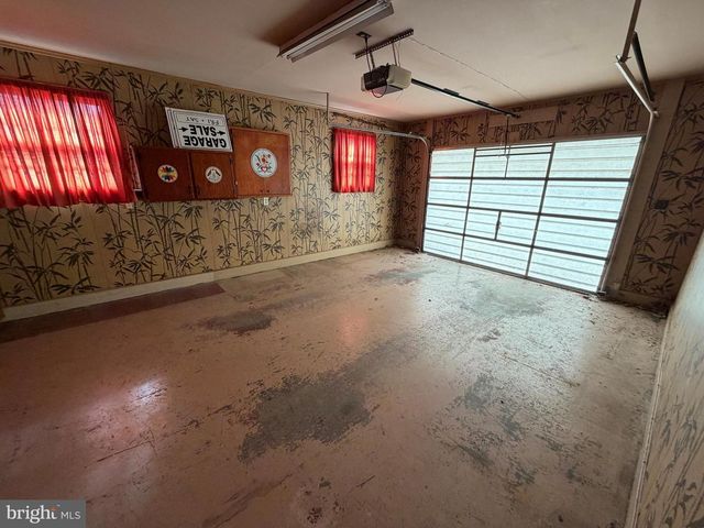 1034 LAURICH DRIVE, Chambersburg, PA 17202