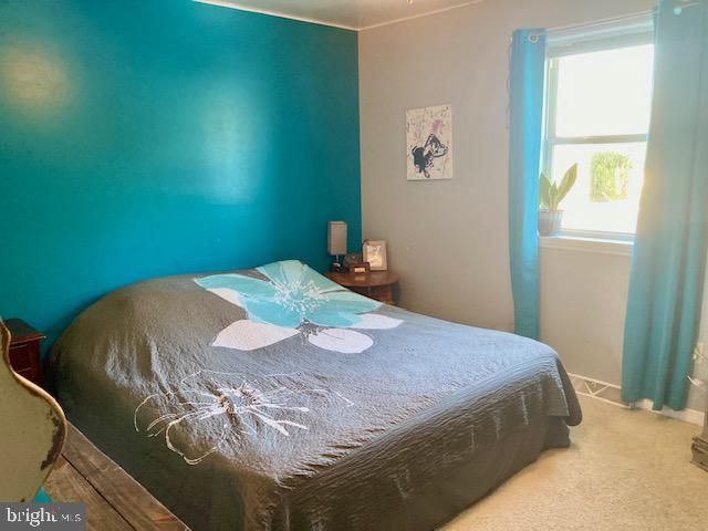 1329 SHEEP HILL RD, East Earl, PA 17519