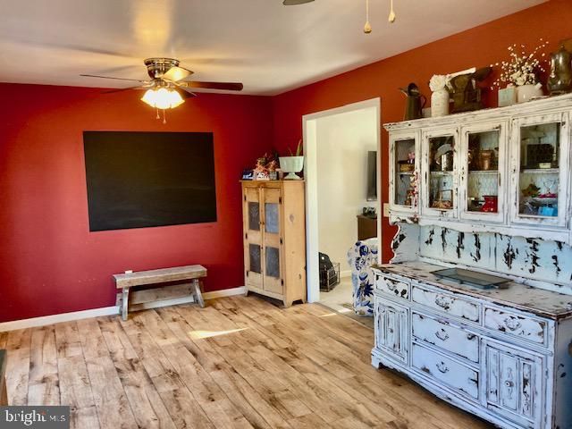 1329 SHEEP HILL RD, East Earl, PA 17519