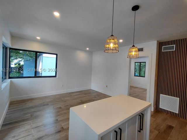 1430 NW 45th St 1, Miami, FL 33142