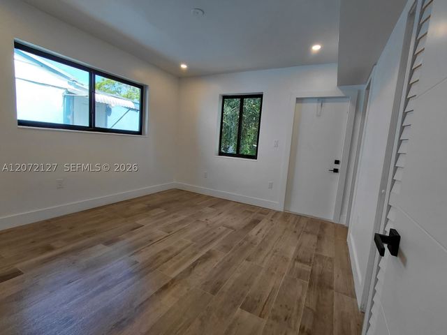 1430 NW 45th St 1, Miami, FL 33142