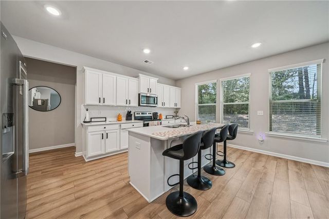 120 Cabin Way, Hampton, GA 30228