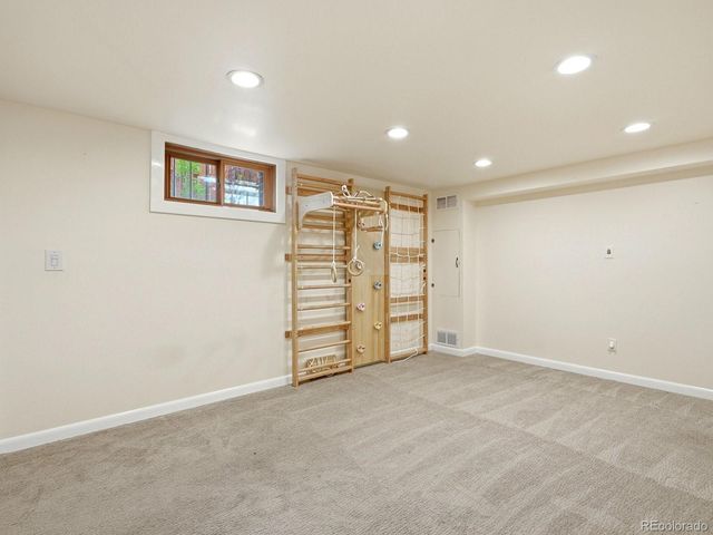 4345 E 17th Avenue Parkway, Denver, CO 80220