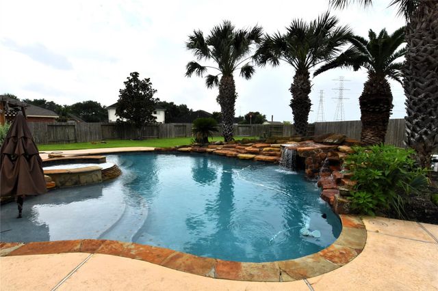 19439 Suffolk Hollow Lane, Richmond, TX 77407