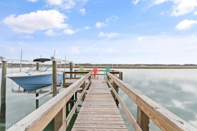 1592 Village Point Road SW, Shallotte, NC 28470