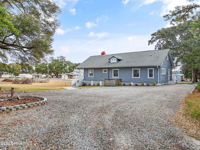1592 Village Point Road SW, Shallotte, NC 28470
