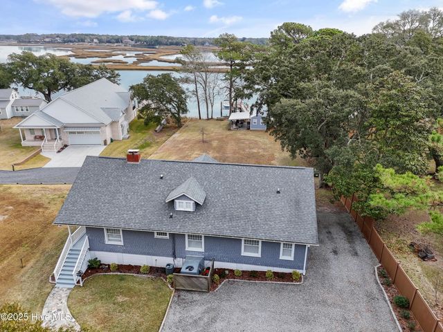 1592 Village Point Road SW, Shallotte, NC 28470