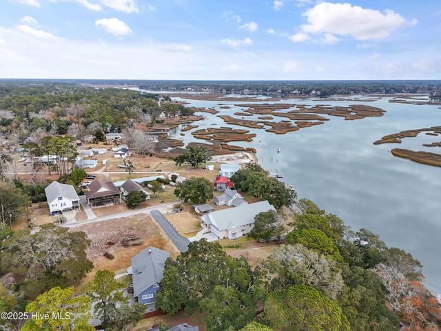 1592 Village Point Road SW, Shallotte, NC 28470