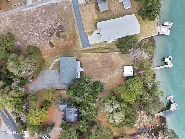 1592 Village Point Road SW, Shallotte, NC 28470