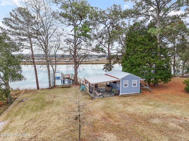 1592 Village Point Road SW, Shallotte, NC 28470
