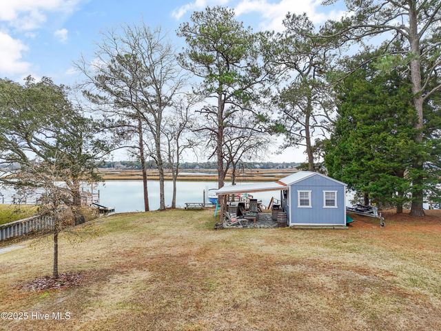1592 Village Point Road SW, Shallotte, NC 28470
