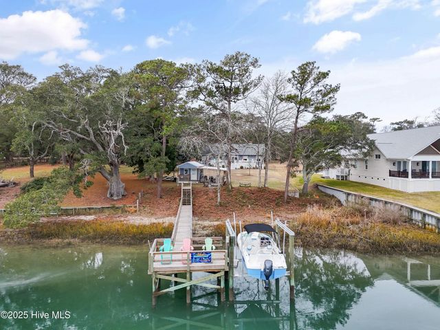 1592 Village Point Road SW, Shallotte, NC 28470