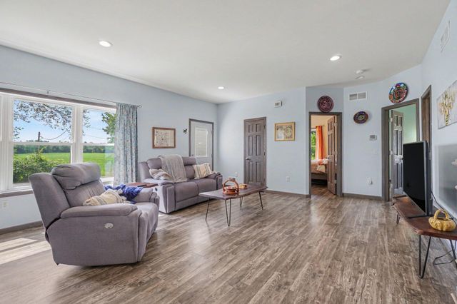 64136 Union Road, Calvin Twp, MI 49095