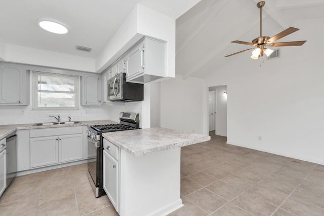 12118 Ryewater Drive, Houston, TX 77089