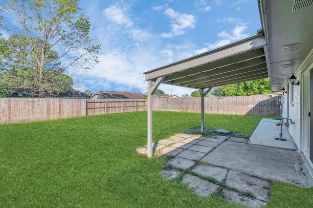 12118 Ryewater Drive, Houston, TX 77089