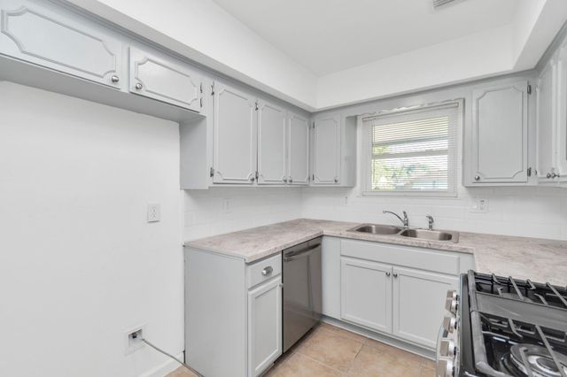 12118 Ryewater Drive, Houston, TX 77089