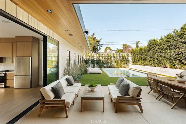 12753 Halkirk Street, Studio City, CA 91604