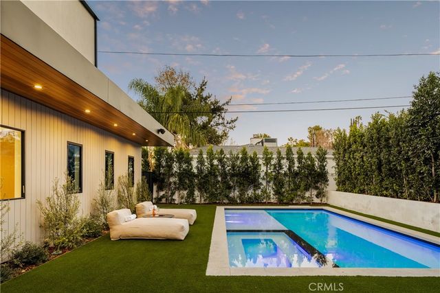 12753 Halkirk Street, Studio City, CA 91604