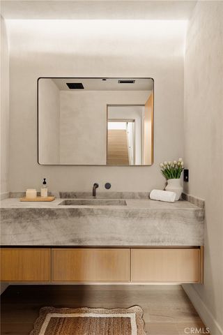 12753 Halkirk Street, Studio City, CA 91604