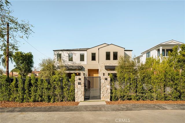 12753 Halkirk Street, Studio City, CA 91604