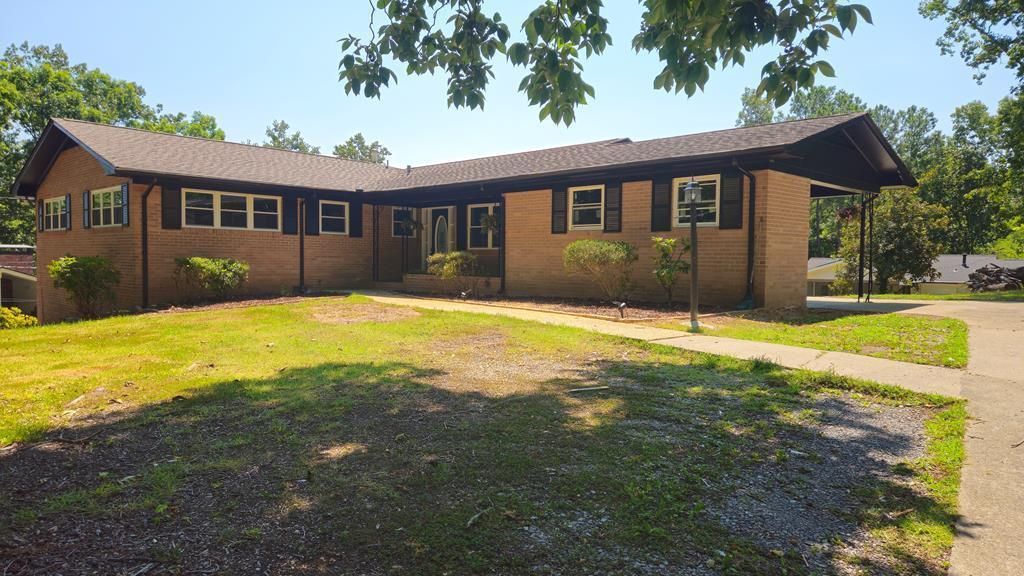 1305 Dana Drive, Dalton, GA 30720