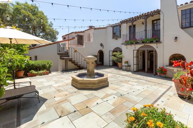 17 Roble Ct, Berkeley, CA 94705