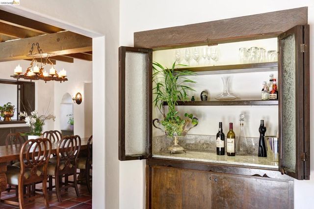 17 Roble Ct, Berkeley, CA 94705
