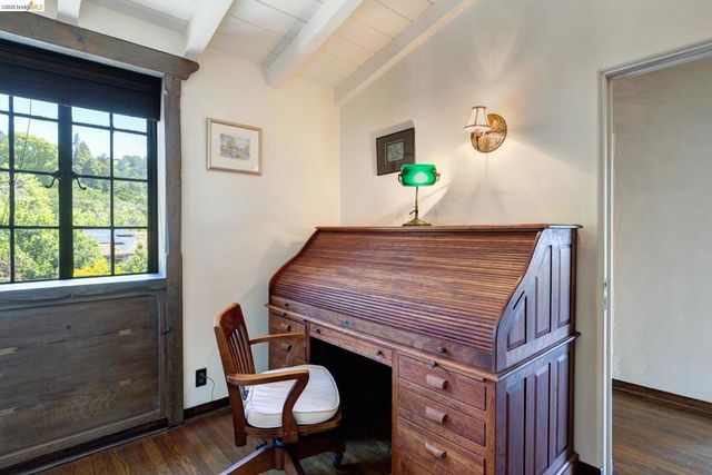 17 Roble Ct, Berkeley, CA 94705