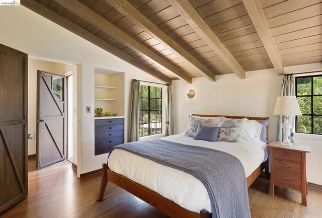 17 Roble Ct, Berkeley, CA 94705