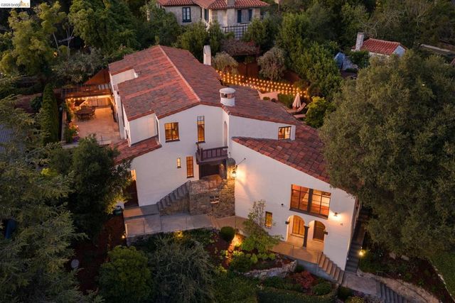 17 Roble Ct, Berkeley, CA 94705