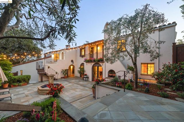 17 Roble Ct, Berkeley, CA 94705