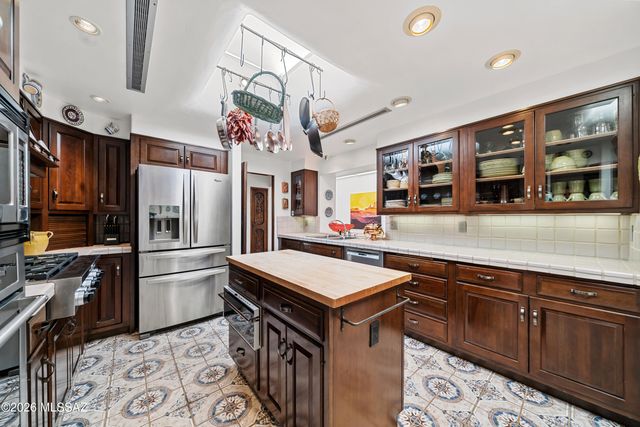 2820 E Cerrada Los Palitos, Tucson, AZ 85718