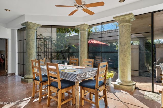 2820 E Cerrada Los Palitos, Tucson, AZ 85718