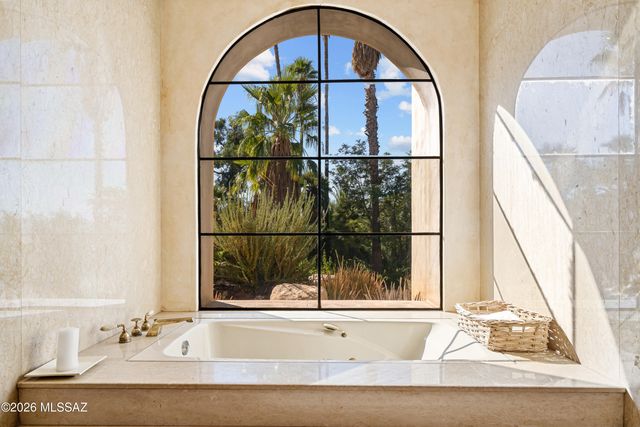 2820 E Cerrada Los Palitos, Tucson, AZ 85718