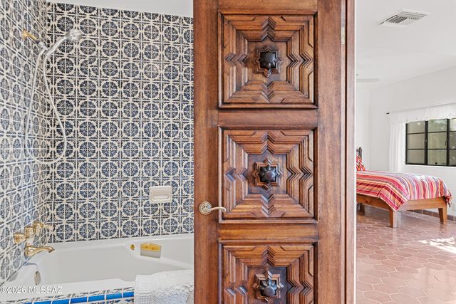 2820 E Cerrada Los Palitos, Tucson, AZ 85718