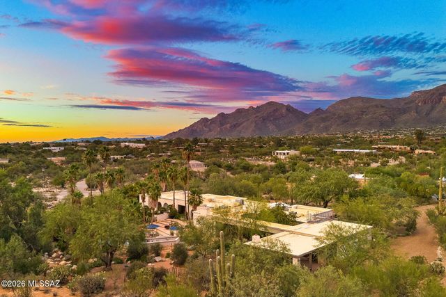 2820 E Cerrada Los Palitos, Tucson, AZ 85718