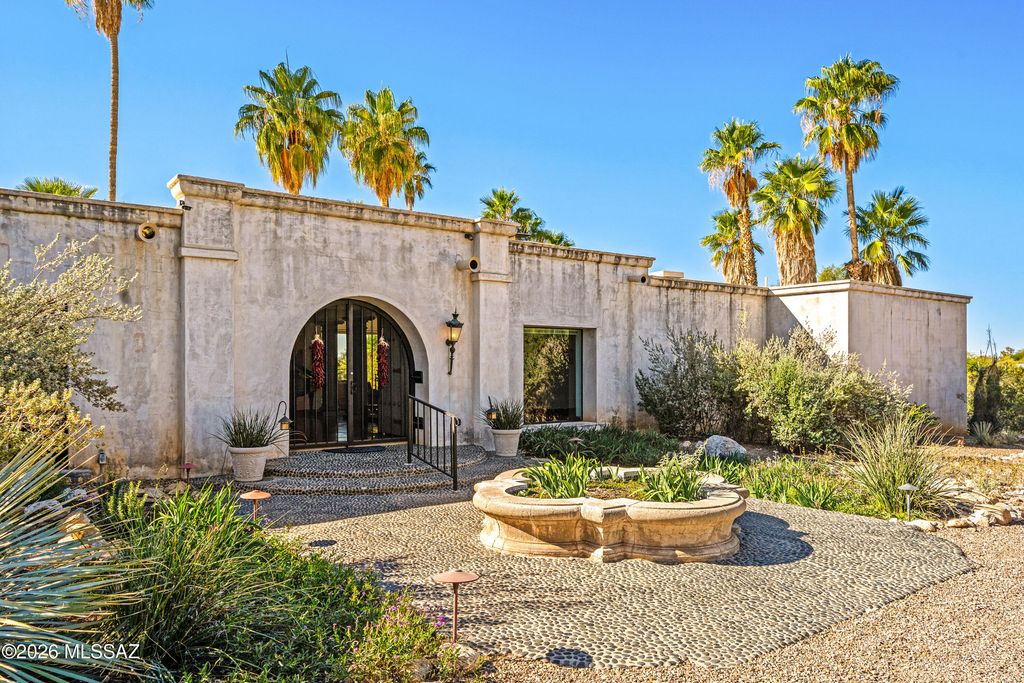 2820 E Cerrada Los Palitos, Tucson, AZ 85718