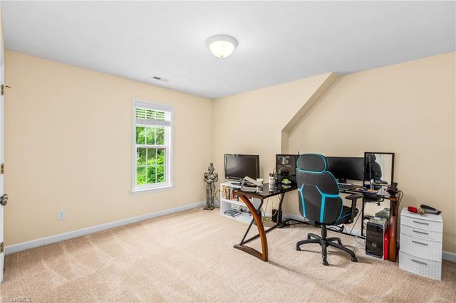 4430 Tipperary Place, Winston-salem, NC 27104
