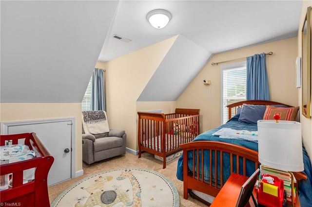 4430 Tipperary Place, Winston-salem, NC 27104