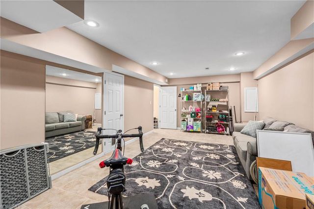 4430 Tipperary Place, Winston-salem, NC 27104